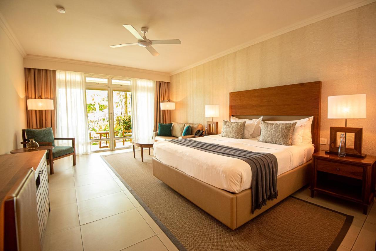 Sands Suites Resort & Spa Flic en Flac Exterior photo